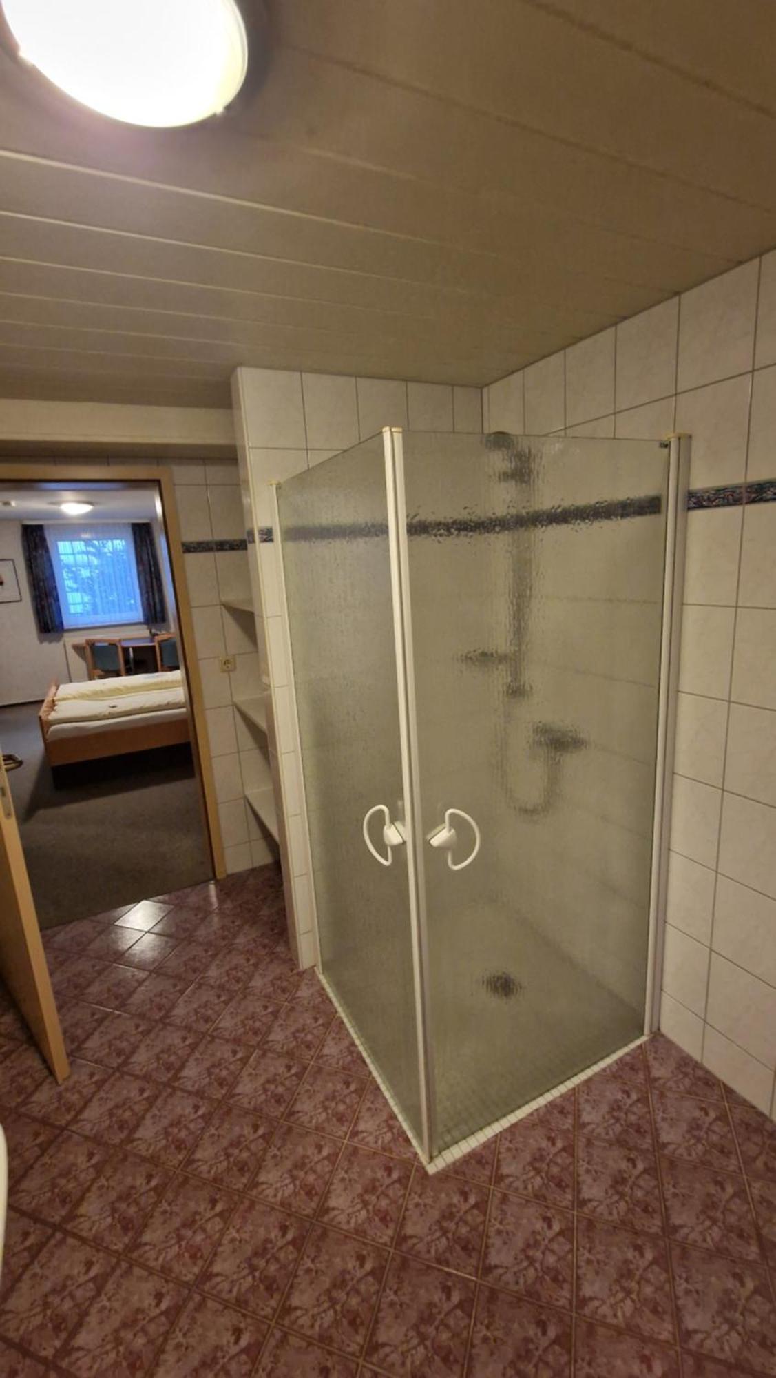 Schwarzer Adler - Hotel Garni Ipsheim Zimmer foto